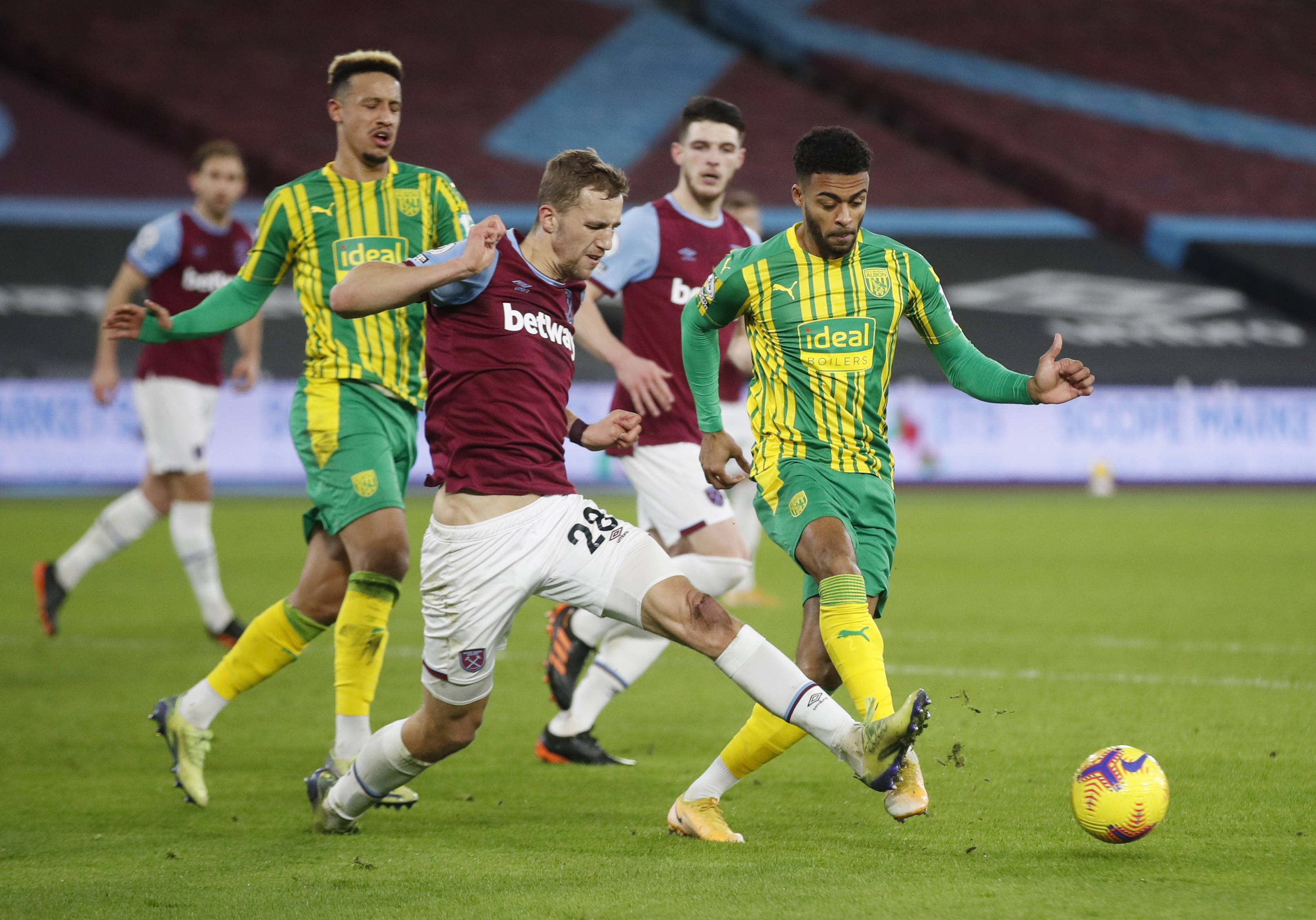 濃墨重彩的 濃墨重彩的